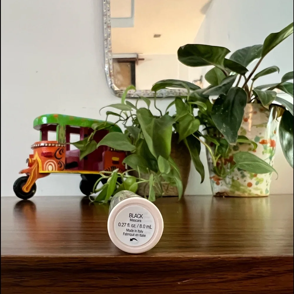 Rare Beauty by Selena Gomez
Perfect Strokes Universal Volumizing Mascara - Picture 5 of 5